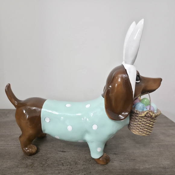 Easter Dachshund with Bunny Ears holding a basket Figurine Viral TikTok - Picture 3 of 7